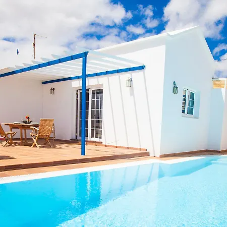 Villa Cozy In Arrieta With Swimming Pool